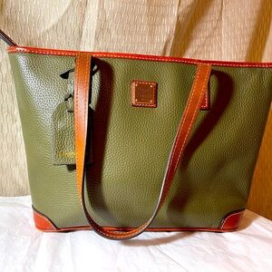 DOONEY AND BOURKE Pebble Grain Charleston Ivy Green shoulder bag